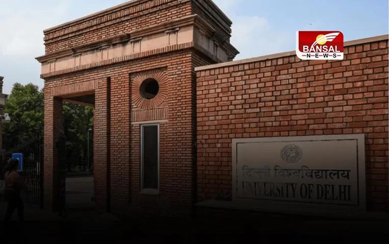 DU Syllabus: पाकिस्तान के राष्ट्रकवि अल्लामा इकबाल के लिए क्या बोले डीयू के VC, सावित्रीबाई फुले होंगी पाठ्यक्रम का हिस्सा