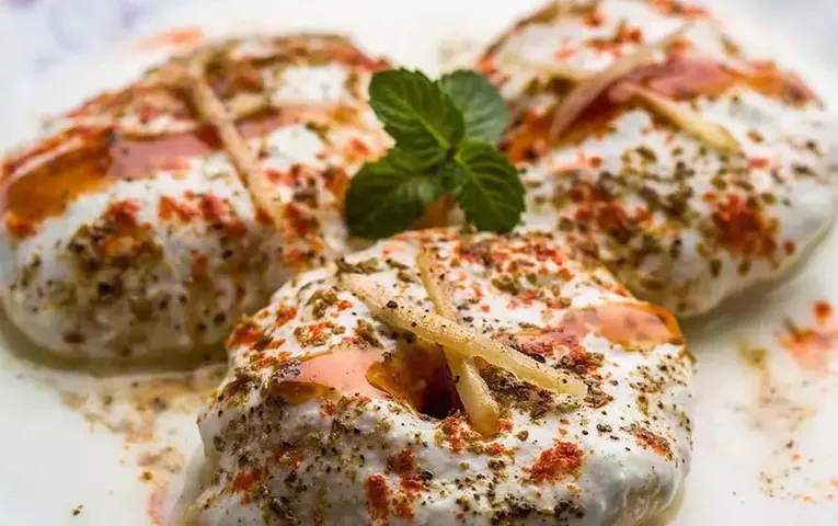 Diwali Special Recipe:  दिवाली की तैयारियों में बिजी हैं, तो झटपट से बनाएं दही वड़ा, ये रही बनाने की विधि