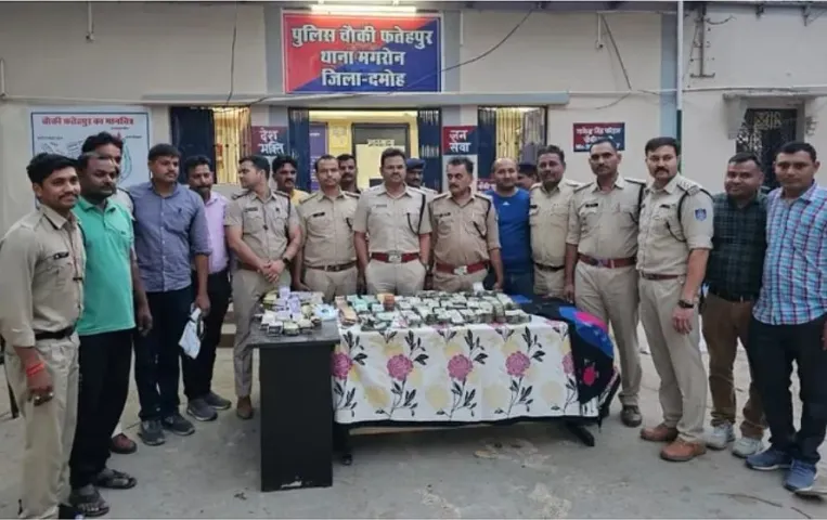 दमोह में बैंक लूट का खुलासा: बैंककर्मी ही निकला मास्टरमाइंड, दोस्तों के साथ मिलकर लूटे 41 लाख, 3 आरोपी गिरफ्तार