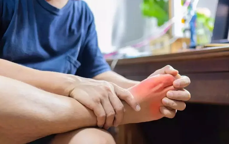 Dry Fruits For Uric Acid: खाएं ये 5 ड्राई फ्रूट्स, कंट्रोल होगा आपका यूरिक एसिड