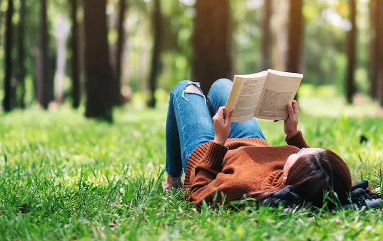 Eco Therapy For Mental Health: स्ट्रेस और डिप्रेशन से आपको दूर रखेगी ये फायदेमंद थेरेपी, जानिए कैसे करती है असर