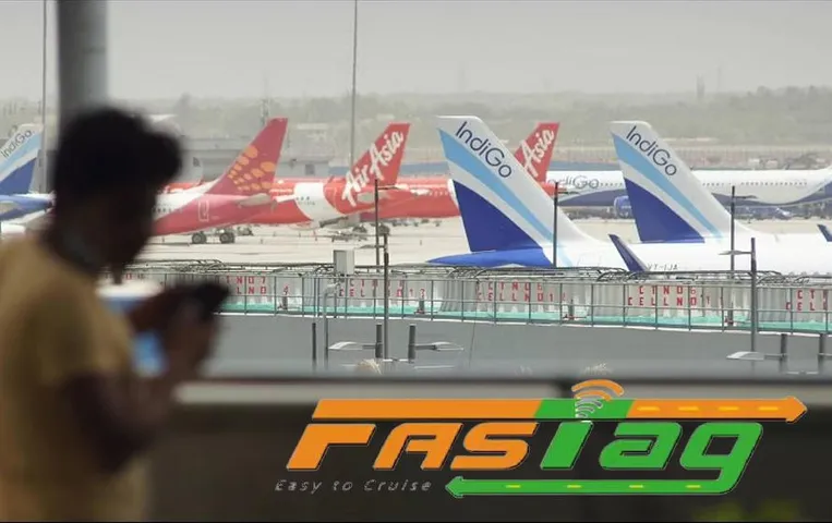 UP News: एयरपोर्ट पर अब फास्टैग से कटेगा पार्किंग शुल्क, जानें कहां शुरू हुई ये खास सर्विस