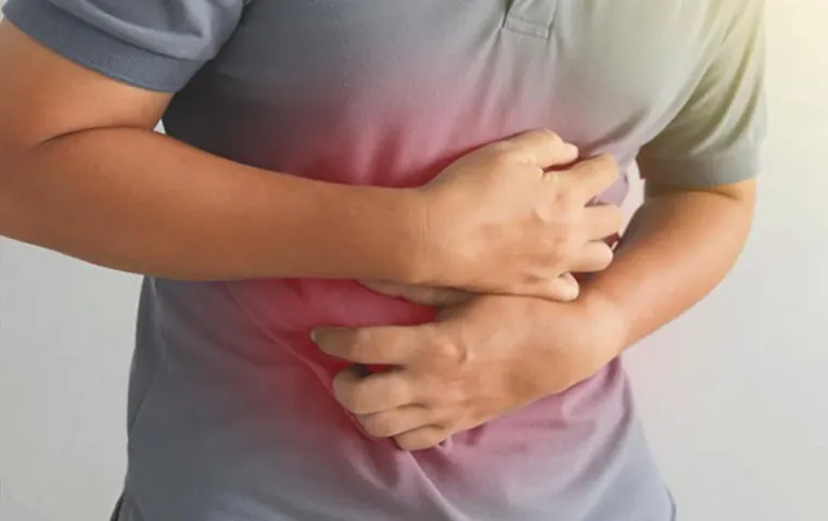 Health Tips: पेट को हेल्दी रखने के लिए, कभी भूल से भी न करें ये चार गलतियां