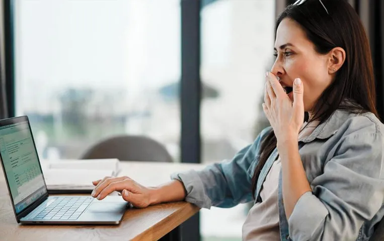 Health Update: अगर आप को भी होती है बार-बार थकान, तो इन चीजों का कम करें सेवन