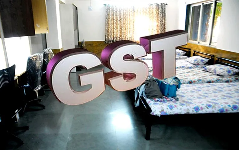 GST on Hostel Rent: हॉस्टल-PG में रहने वालों के लिए बुरी खबर! हॉस्टल रेंट पर देना होगा 12 प्रतिशत GST, जानिए क्या है मामला