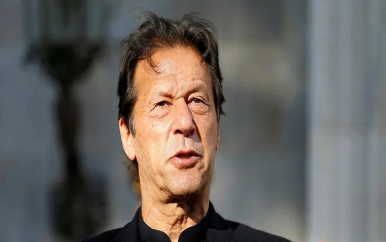 Imran Khan News: पूर्व पाक प्रधानमंत्री इमरान खान ने क्यों मांगी माफी, जानें वजह...