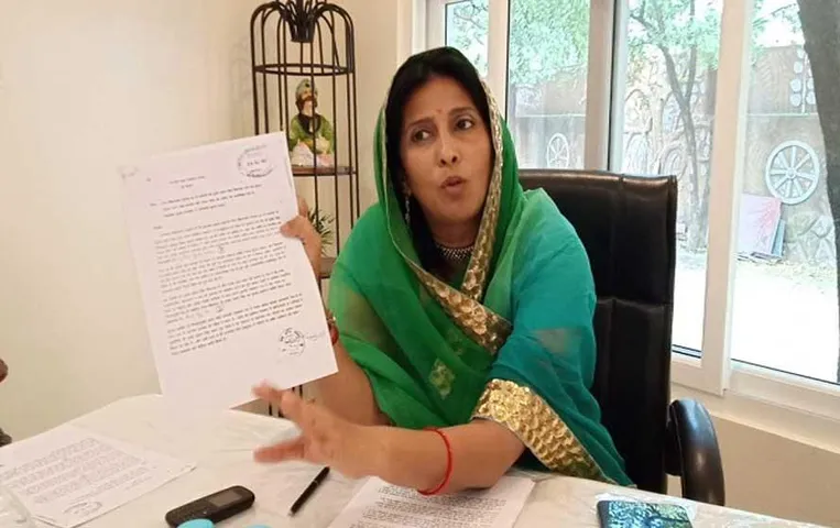 MP News: जीतेश्वरी देवी पर SC-ST एक्ट के तहत मामला दर्ज, मजदूर से बदसलूकी करने का वीडियो वायरल