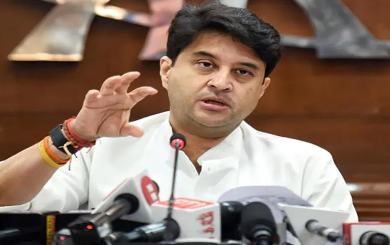 Jyotiraditya Scindia: गद्दार कहने पर कांग्रेस पर भड़के ज्योतिरादित्य सिंधिया, कांग्रेस को दिया करारा जवाब