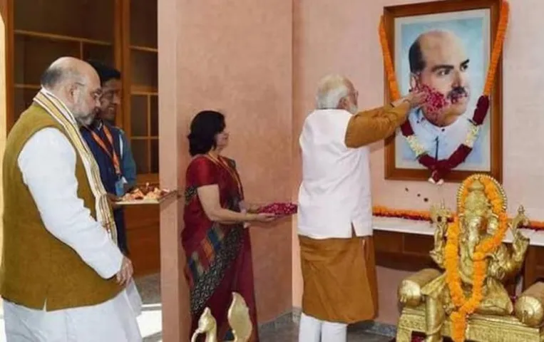 PM MODI: श्यामा प्रसाद मुखर्जी की जयंती आज, PM मोदी ने ट्वीट कर दी श्रद्धांजलि