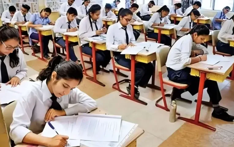 10वीं-12वीं के स्टूडेंट्स के लिए जरूरी खबर: इस दिन से होंगे सप्लीमेंट्री एग्जाम, कर लें पूरी तैयारी, ये रहेगा टाइम टेबल