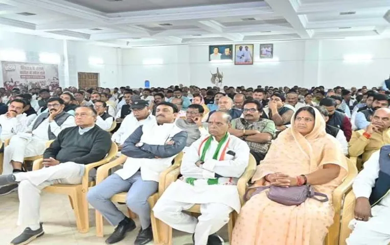 MP election result 2023: बीजेपी-कांग्रेस ने मतगणना से पहले लगाए प्रशिक्षण शिवर, उम्मीदवारों को दिए टिप्स