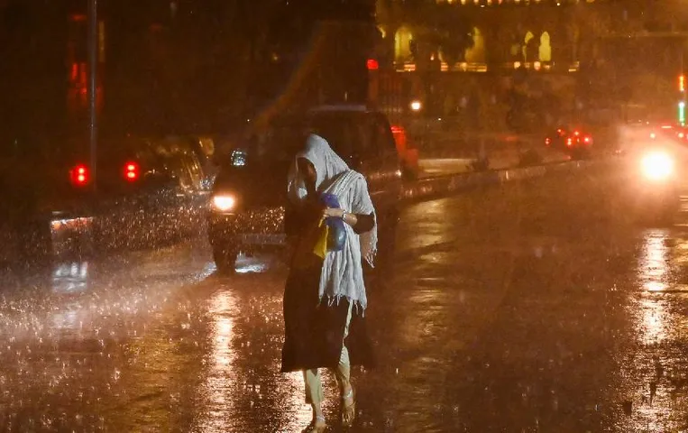 MP Monsoon 2024: इस दिन मध्यप्रदेश में एंट्री मारेगा मानसून! भीषण गर्मी से मिलेगी राहत; उमस से छुटकारा