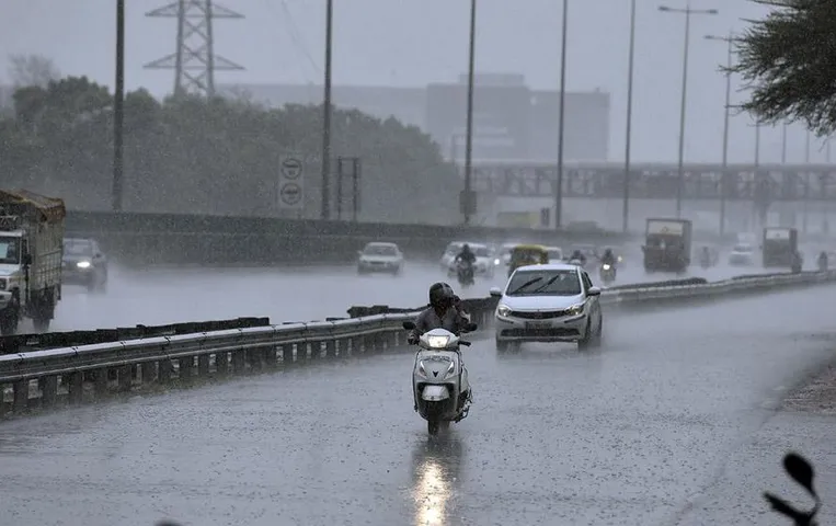 MP Weather Update: मप्र में जारी है मानसून का दौर, आज इन जिलों में होगी भारी बारिश, अलर्ट जारी