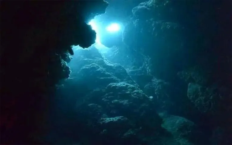Mariana Trench: समुद्र का वो रहस्य, जो सब जानना चाहते हैं, आपको भी जानकर होगी हैरानी