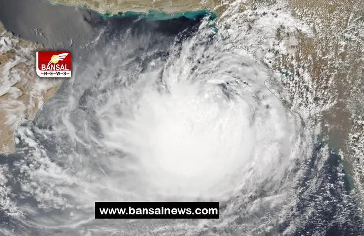 Cyclone Biparjoy: बिना सुरक्षा के कवरेज ना करें मीडियाकर्मी, चक्रवात बिपरजॉय को लेकर जारी अपडेट