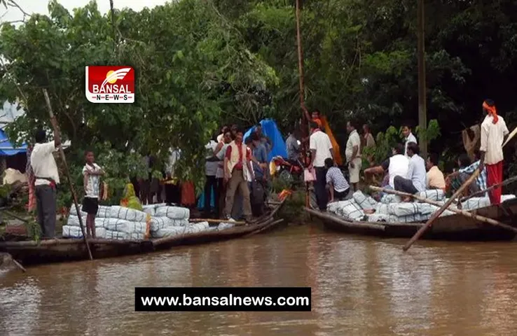 Sikkim Bad Weather: प्रदेश में तीन दिनों से भारी बारिश ने सड़कें की बंद, 2400 पर्यटक भी फंसे