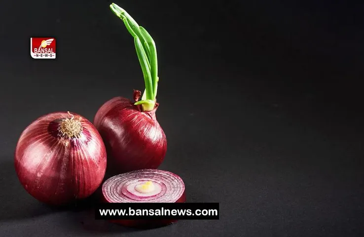 Onion Juice Benefits For Heart: आंखें ही नहीं दिल को स्वस्थ बनाता है प्याज का रस, जानिए कैसे करें तैयार