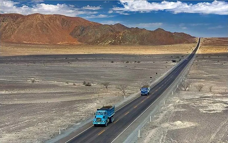 World's Largest Highway: इस देश में है दुनिया का सबसे बड़ा हाइवे, 14 देशों से होकर गुजरती सड़क
