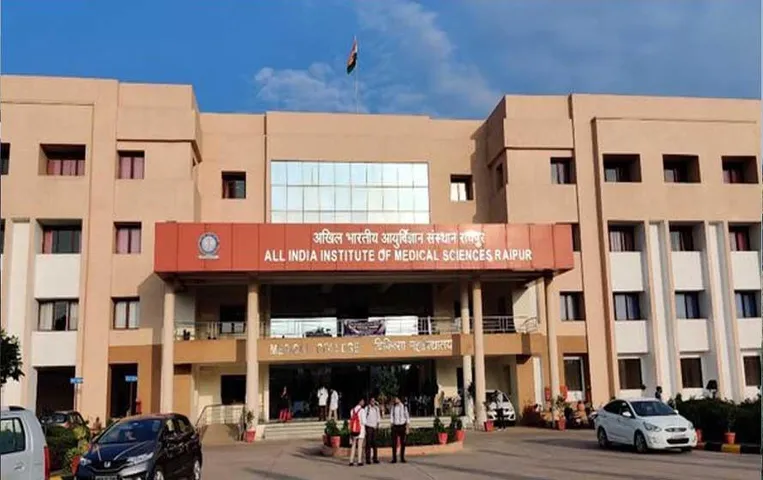 CG News: रायपुर एम्स में करोड़ों का घोटाला, पिछले 5 सालों के दस्तावेजों होगी जांच