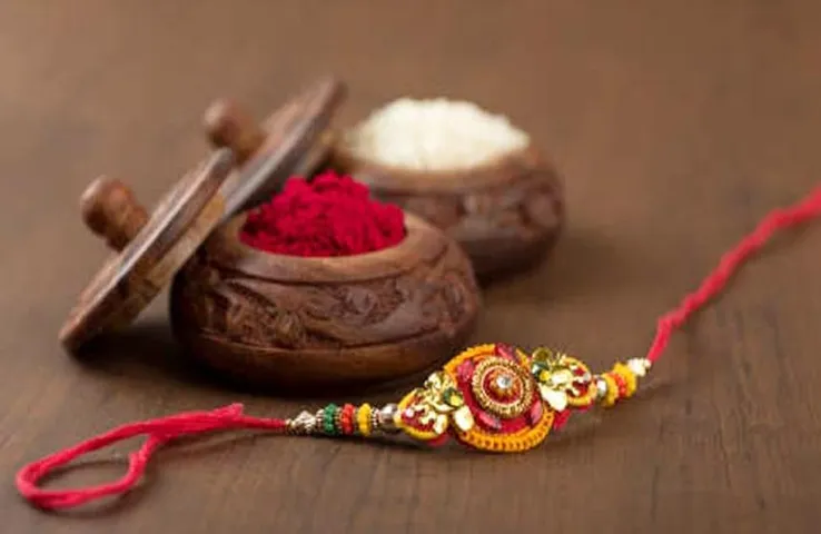 Raksha Bandhan 2023: कैसे हुई रक्षाबंधन की शुरूआत, इन ग्रंथों में है वर्णित