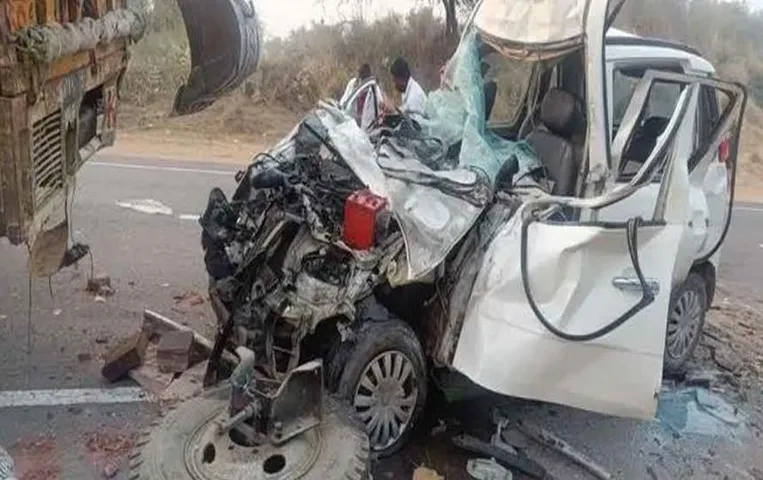 Rajasthan Police Accident: सुबह-सुबह हुआ भीषण सड़क हादसा, 5 पुलिसकर्मियों की गई जान
