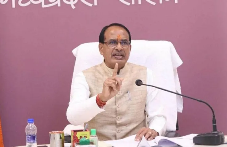 Shivraj Cabinet: चुनाव के पहले अतिथि शिक्षकों को बड़ी सौगात, बढ़ी सैलरी, गरीबों को CM जन आवास योजना में मिलेंगे मकान