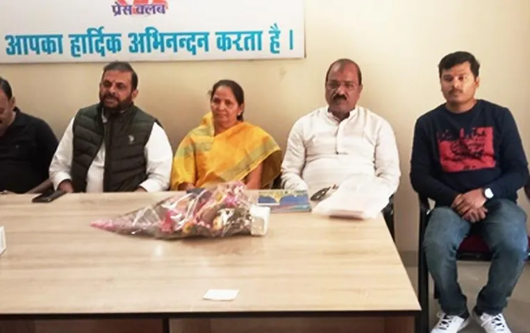 CG News: विजयदशमी की तैयारियां जोरों पर, यहां पहली बार जलेगा 100 फिट ऊंचा रावण