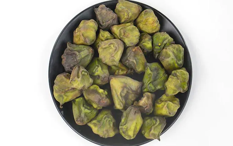 Water Chestnut Benefits: हेल्दी फलों में शामिल है सिंघाड़ा, सर्दियों में इन खास फायदों के लिए करें सेवन