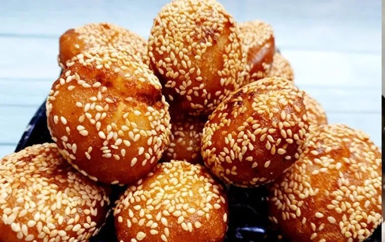 Anarsa Recipe: इस दिवाली घर पर बनाएं उत्तर भारत की पारंपरिक मिठाई चावल के अनरसे