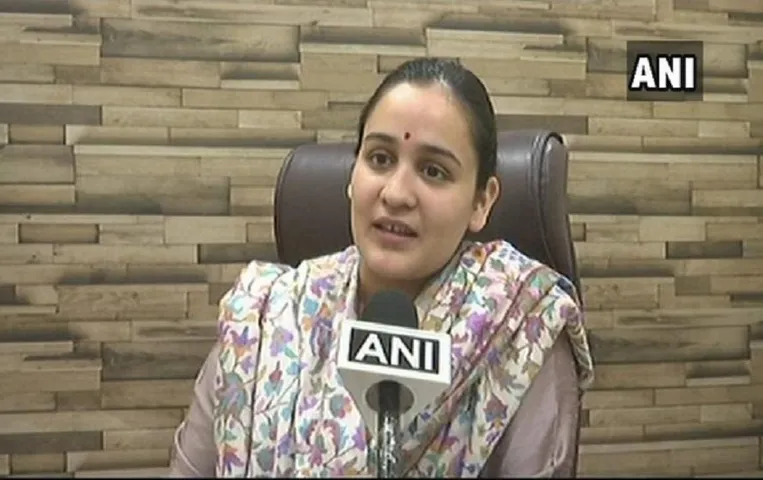 Aparna Yadav: मुलायम सिंह की छोटी बहू अपर्णा यादव आज बीजेपी में हो सकती हैं शामिल