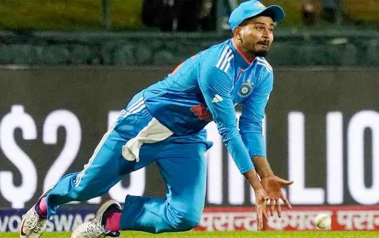 Asia Cup 2023 IND vs PAK: श्रेयस अय्यर पाकिस्तान के खिलाफ मैच से बाहर, इस बल्लेबाज को मिली जगह