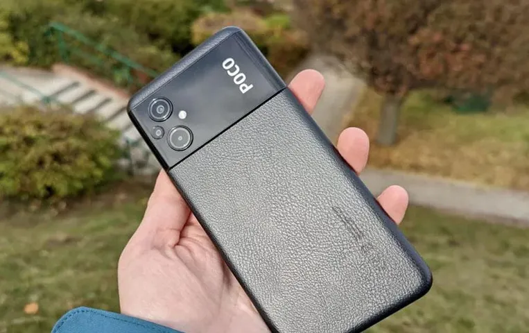 Flipkart Offer On POCO M5: पोको के इस स्मार्टफोन पर फ्लिपकार्ट दे रहा 7 हजार रुपये का डिस्काउंट, जानें फीचर्स