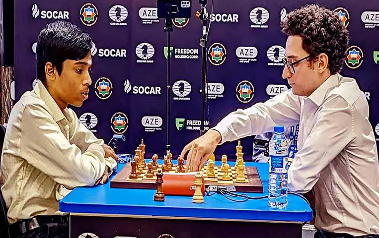 Chess World Cup: आर प्रज्ञानानंदा करूआना को हराकर फाइनल में पहुंचे, कार्लसन से होगी भिड़ंत