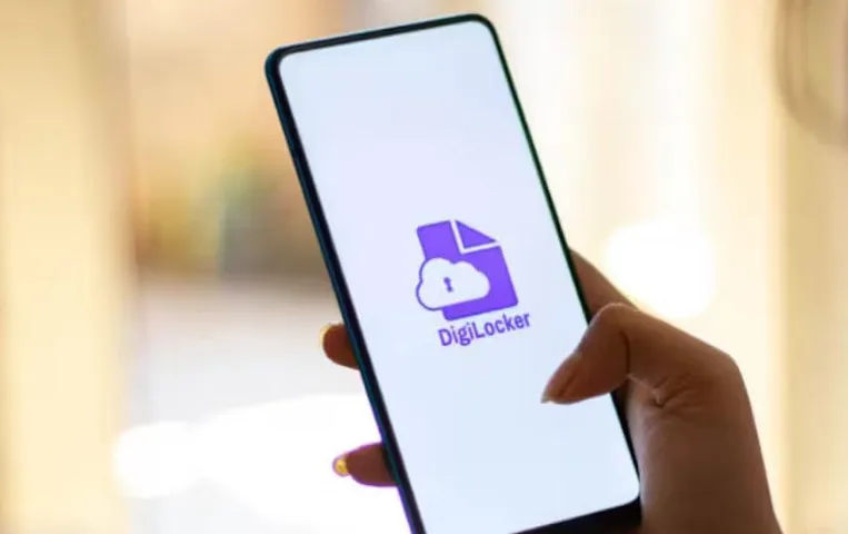 Rajasthan Free Mobile Yojana: गहलोत ने मुफ्त स्मार्टफोन योजना की शुरू, पहले चरण में इतने लाख महिलाओं को मिलेंगे फोन