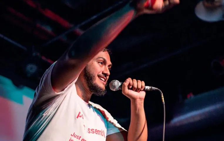 Indian Rapper Singapore: सिंगापुर में भारतीय मूल के ‘रैपर’ को मिली सजा, जानिए क्या है पूरा मामला