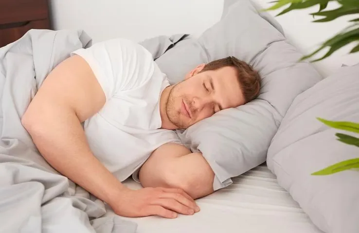 Sleep and Heart: क्या आपके वीकेंड की एक्स्ट्रा नींद काम के दिनों की नींद को करेगी पूरी, जानिए ये रिसर्च