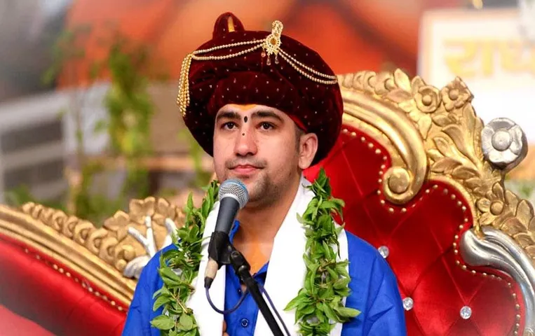 सोशल मीडिया पर जबलपुर हाईकोर्ट का एक्शन, धीरेंद्र शास्त्री के विरुद्ध आपत्तिजनक टिप्पणी हटाने के दिए आदेश