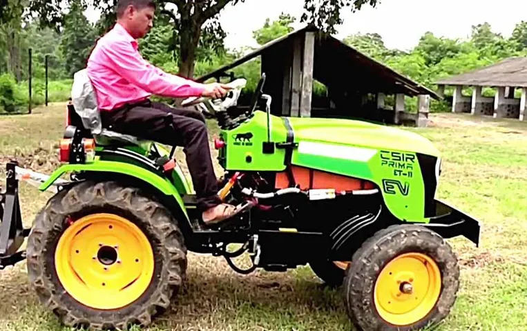 CSIR PRIMA ET11: CSIR-CMERI ने कॉम्पैक्ट इलेक्ट्रिक ट्रैक्टर किया विकसित, जानें इसकी खासियत