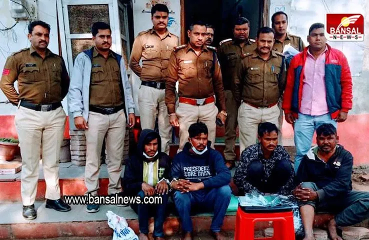 MP SHAJAPUR NEWS: पुलिस ने मोबाईल चोर गिरोह के 4 आरोपी किये गिरफ्तार, ब्रांडेड कंपनी के 6 मोबाईल किये जब्त