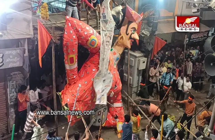 Mp Shajapur News: शाजापुर में हुआ ऐतिहासिक कंस वधोत्सव,  रात 12 बजे डंडों से पीटकर किया कंस का वध, 269 साल पुरानी निभाई गई परंपरा