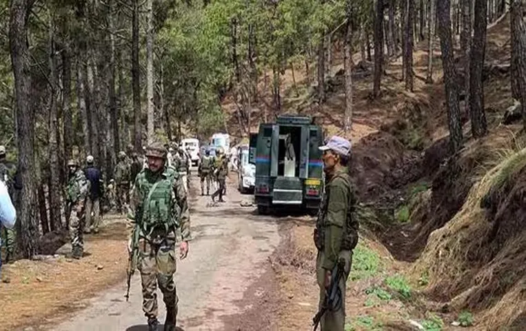 Jammu Pakistan Shooting: पाकिस्तान रेंजर्स ने भारतीय चौकियों पर की गोलीबारी, एक जवान समेत 5 घायल