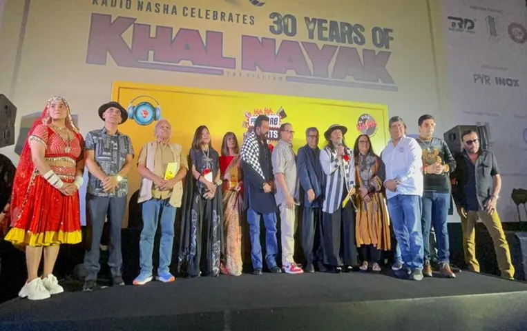 'Khalnayak' 30th Anniversary: रेडियो नशा ने एक भव्य स्क्रीनिंग के साथ मनाई 30वीं वर्षगांठ, कई सितारे रहे मौजूद