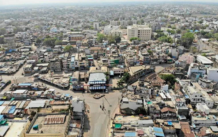 Khandwa News: आखिर क्यों नहीं बस पा रहा खंडवा का ट्रांसपोर्ट नगर?