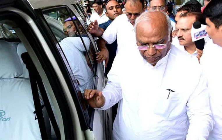 chhattisgarh news: आज राजनांदगांव में आयोजित भरोसे का सम्मेलन में शामिल होंगे मल्लिकाअर्जुन खड़गे