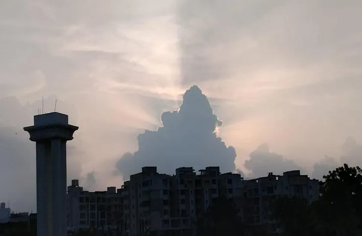 MP Weather Update: आज भी हल्की बूंदाबांदी के आसार, ये वेदर सिस्टम एक्टिव