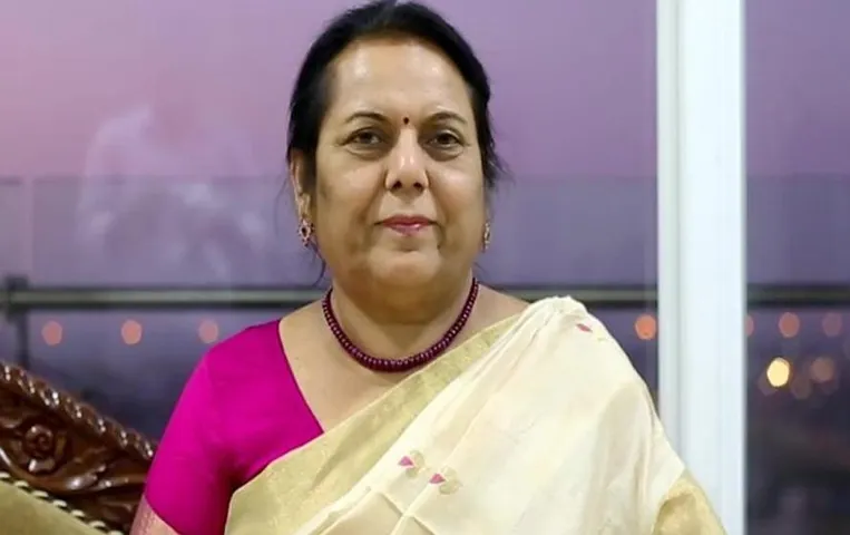 Mumbai News: उद्धव ठाकरे को लगा झटका, विधान परिषद की यह नेता  शिंदे की शिवेसना में होंगी शामिल