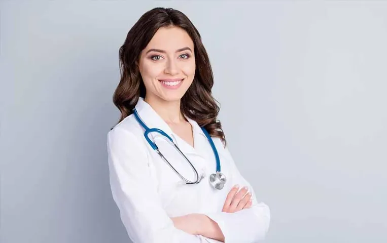 NMC डॉक्टरों के लिए लॉन्च करेगा 'एक राष्ट्र, एक पंजीकरण मंच', जानें पूरी खबर