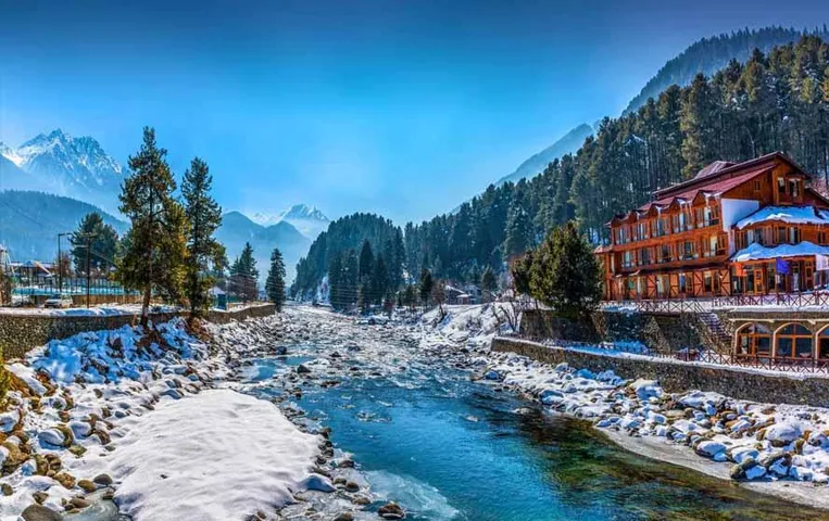 Places to Visit in Kullu: सर्दियों में घूमने का प्लान बना रहे हैं, तो जरूर घूमें कुल्लू में ये 4 जगह