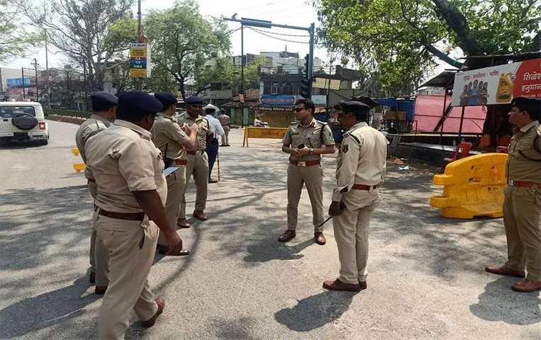 Shahdol News: रक्षाबंधन को लेकर पुलिस अलर्ट, बाजार, सार्वजनिक स्थान पर पुलिस बल की तैनाती