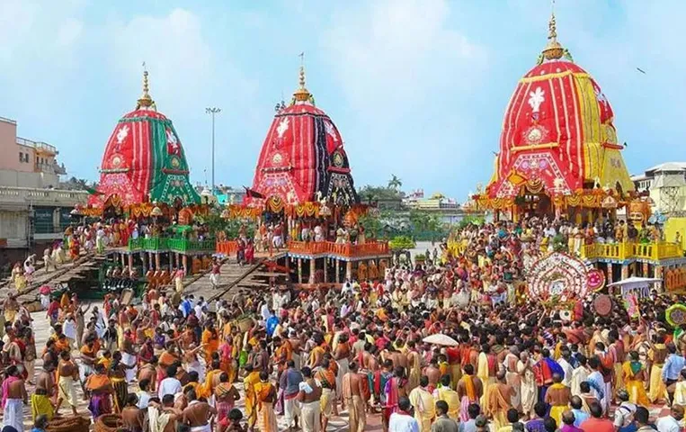 Janjgir Champa News : जगन्नाथ रथ यात्रा का आयोजन, लोगों ने धूनधाम से मनाया पर्व